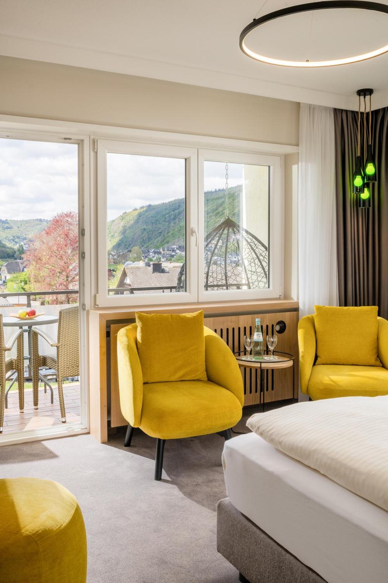 Weinhotel Sonnenschein Ernst Eksteriør bilde