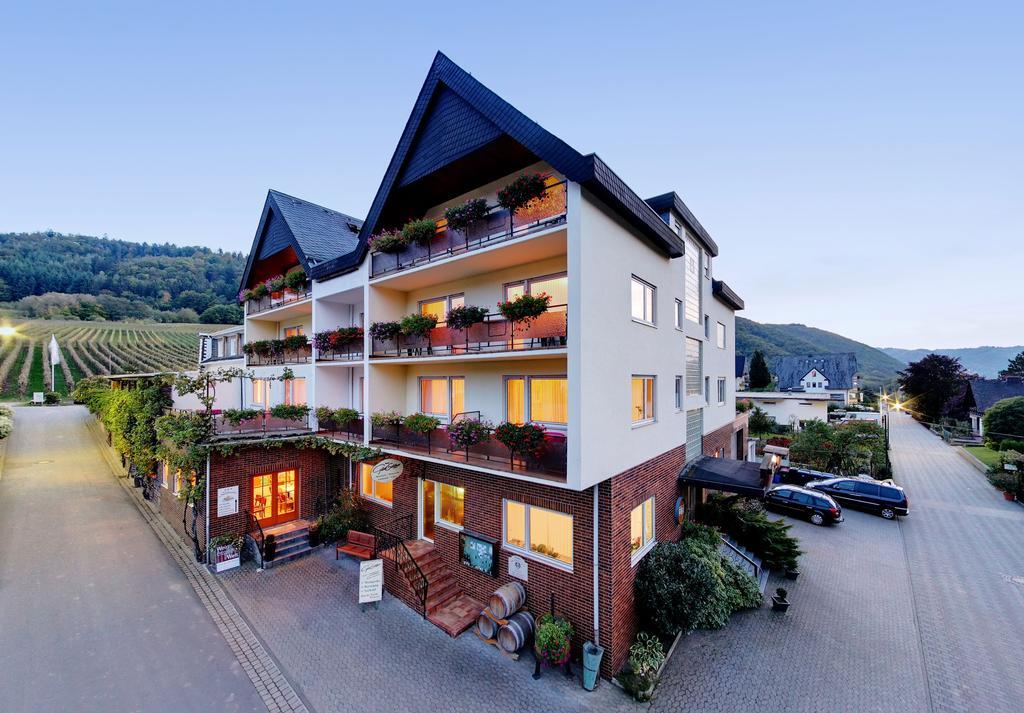 Weinhotel Sonnenschein Ernst Eksteriør bilde